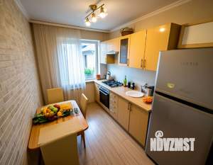 3-к квартира, вторичка, 65м2, 2/10 этаж