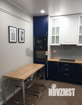 2-к квартира, вторичка, 42м2, 18/32 этаж