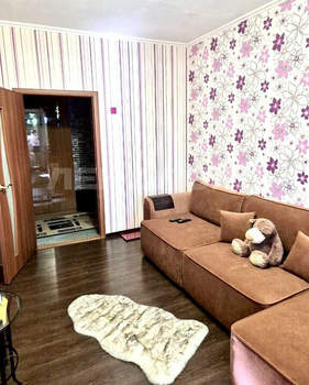 2-к квартира, вторичка, 53м2, 3/3 этаж