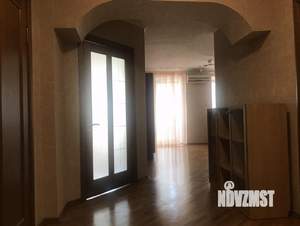 3-к квартира, вторичка, 87м2, 9/10 этаж