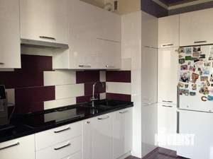 2-к квартира, вторичка, 57м2, 3/18 этаж