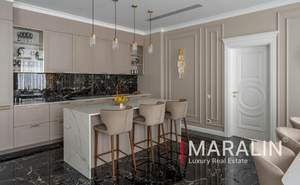 4-к квартира, вторичка, 190м2, 6/9 этаж