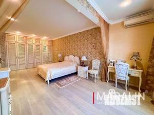 4-к квартира, вторичка, 206м2, 17/18 этаж