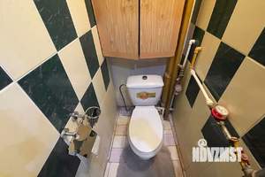 3-к квартира, вторичка, 64м2, 1/9 этаж