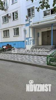 2-к квартира, вторичка, 54м2, 1/9 этаж