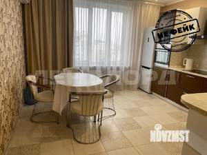 2-к квартира, вторичка, 70м2, 20/25 этаж