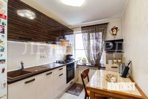 3-к квартира, вторичка, 61м2, 9/9 этаж