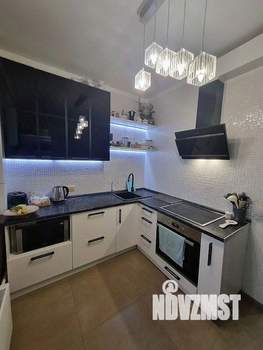 2-к квартира, вторичка, 57м2, 13/18 этаж