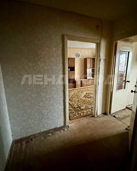 2-к квартира, вторичка, 45м2, 1/5 этаж