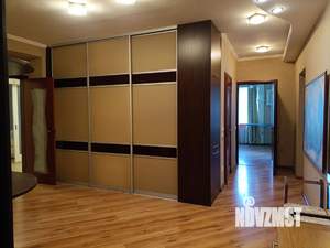 4-к квартира, вторичка, 138м2, 3/9 этаж