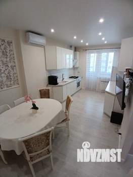 2-к квартира, вторичка, 64м2, 7/10 этаж