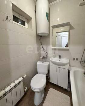 2-к квартира, вторичка, 30м2, 1/3 этаж