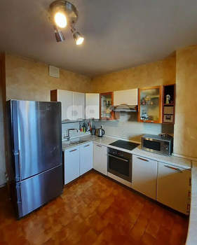 3-к квартира, вторичка, 94м2, 7/17 этаж