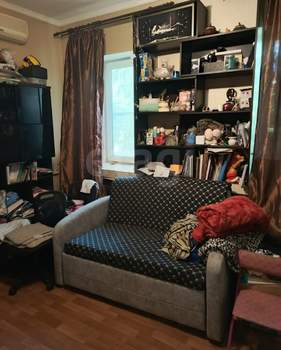4-к квартира, вторичка, 63м2, 1/1 этаж