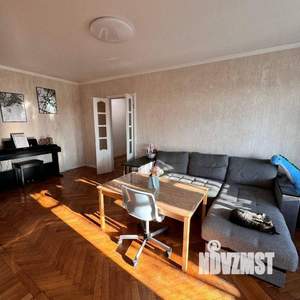 3-к квартира, вторичка, 58м2, 5/5 этаж