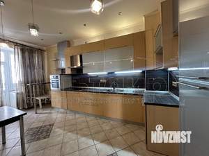 3-к квартира, вторичка, 104м2, 8/10 этаж