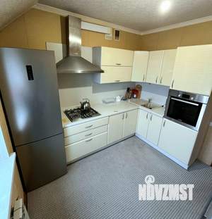 2-к квартира, вторичка, 64м2, 4/4 этаж