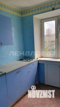 3-к квартира, вторичка, 52м2, 9/9 этаж