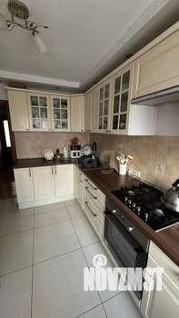 2-к квартира, вторичка, 52м2, 1/10 этаж