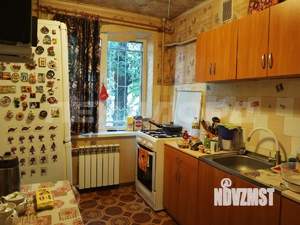 3-к квартира, вторичка, 64м2, 1/9 этаж