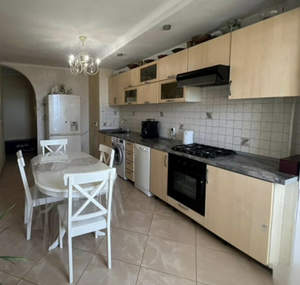 3-к квартира, вторичка, 84м2, 8/10 этаж