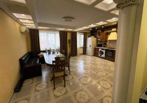 4-к квартира, вторичка, 93м2, 4/9 этаж