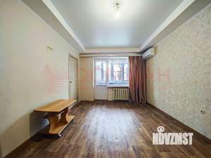 4-к квартира, вторичка, 60м2, 5/5 этаж