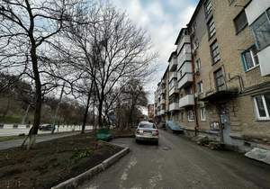 3-к квартира, вторичка, 56м2, 5/5 этаж