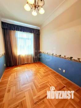 4-к квартира, вторичка, 95м2, 5/5 этаж
