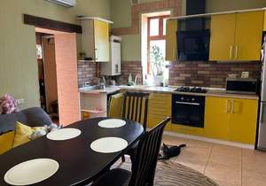 2-к квартира, вторичка, 42м2, 1/2 этаж