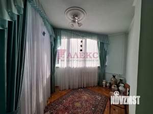 4-к квартира, вторичка, 140м2, 4/9 этаж