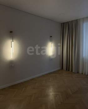 3-к квартира, вторичка, 95м2, 2/4 этаж