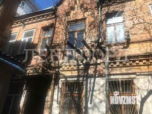 4-к квартира, вторичка, 119м2, 2/2 этаж