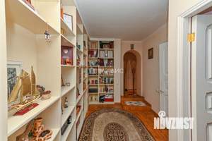 4-к квартира, вторичка, 122м2, 5/9 этаж
