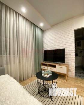 1-к квартира, вторичка, 42м2, 10/19 этаж