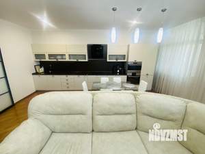 2-к квартира, вторичка, 74м2, 8/17 этаж