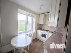 2-к квартира, вторичка, 46м2, 8/9 этаж