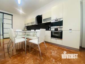 2-к квартира, вторичка, 74м2, 8/17 этаж