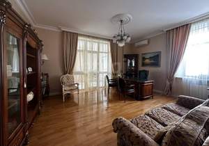 3-к квартира, вторичка, 220м2, 3/10 этаж