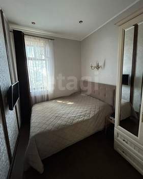 2-к квартира, вторичка, 42м2, 1/2 этаж