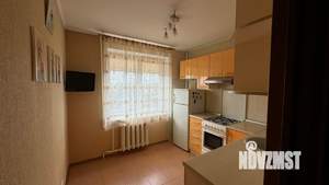 2-к квартира, вторичка, 57м2, 8/10 этаж