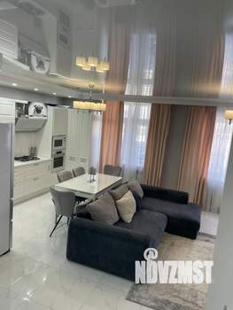 2-к квартира, вторичка, 67м2, 13/22 этаж