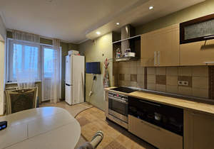 3-к квартира, вторичка, 90м2, 13/17 этаж