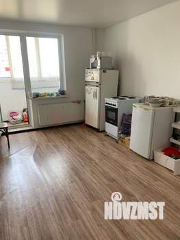 2-к квартира, вторичка, 61м2, 3/18 этаж