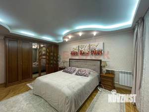 4-к квартира, вторичка, 158м2, 1/9 этаж