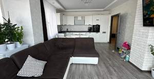 3-к квартира, вторичка, 79м2, 10/19 этаж