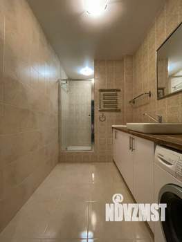 2-к квартира, вторичка, 67м2, 9/17 этаж