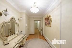 3-к квартира, вторичка, 110м2, 4/14 этаж