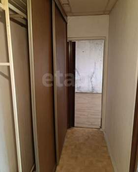 4-к квартира, вторичка, 60м2, 5/5 этаж