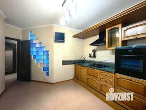 2-к квартира, вторичка, 70м2, 4/10 этаж